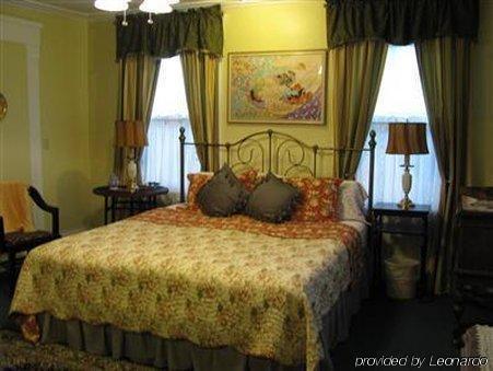 Fair Street Guest House Newport Room photo